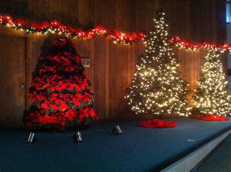 ~ I'M NOT MESSY... I'M JUST BUSY ~: Church Christmas Decorations 2012