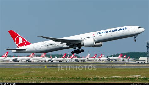 TC LJD Boeing 777 3F2ER Turkish Airlines Alp AKBOSTANCI JetPhotos