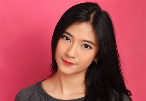 Biografi Dan Profil Jinan Safa Safira Member Jkt Yang Disebut Mirip