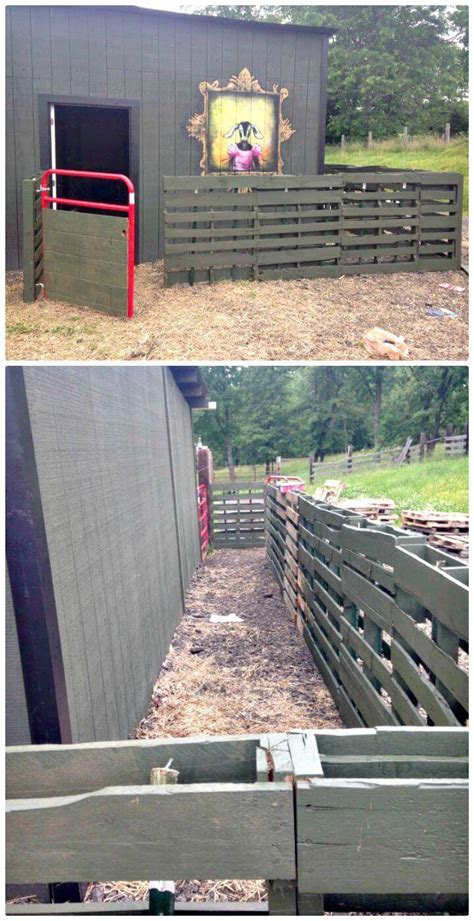 8 Free Plans & Ideas to Build a Pallet Fence - DIY Crafts