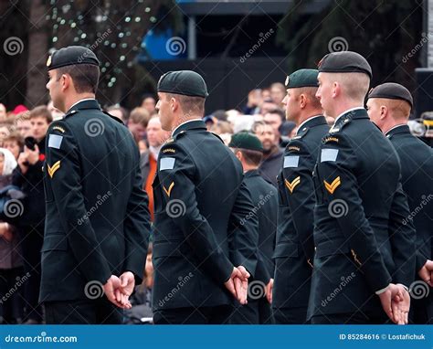 Soldiers at Remembrance Day Service Editorial Photo - Image of proud ...