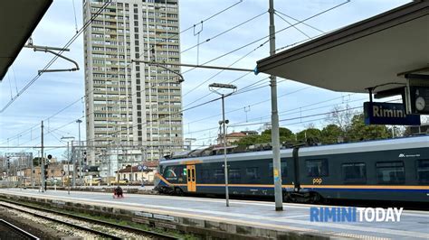 Risolti I Problemi Alla Linea Ferroviaria Ripartono I Treni Fra