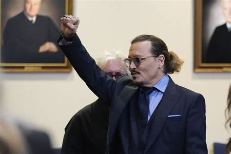 Johnny Depp Abre Conta No Tiktok E Consegue Mais De 4 6 Milhões De