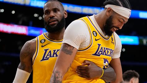 Healthy And Happy Lebron James Anthony Davis Lead Lakers Back To