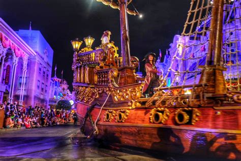 Boo To You Parade Photo Tour Mickey S Halloween Party