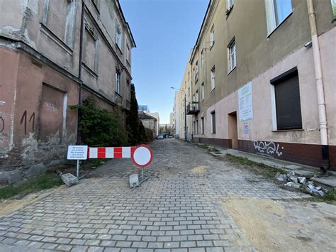 Rozpoczął się remont najbardziej zaniedbanej uliczki w centrum Kielc