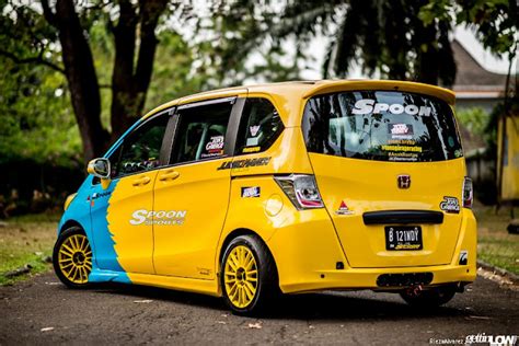 Kumpulan Modifikasi Honda Freed Keren