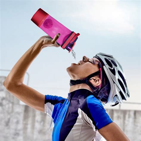 dwsnxt Leak-Proof 700ml Double-Layer Fitness Shaker Cup with Protein