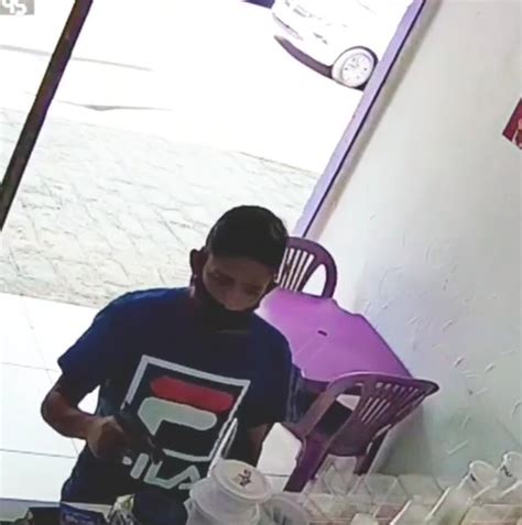 Bandido Se Passa Por Cliente E Assalta Loja De Açaí No Centro De