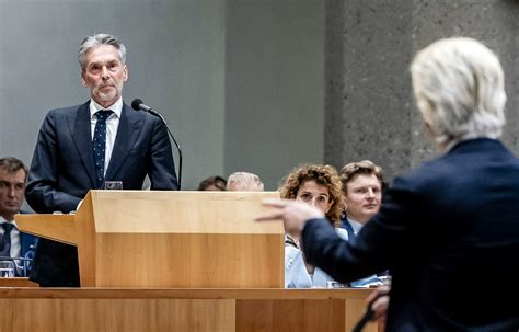 Na Debat Trilt Den Haag Na Dit Was Krachtmeting Tussen Wilders En