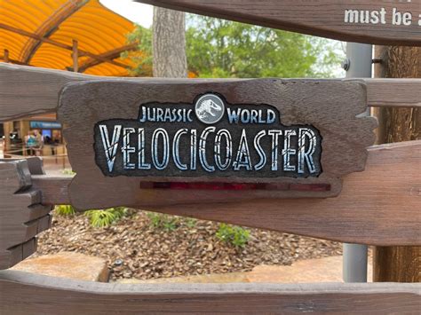 PHOTOS: Jurassic World VelociCoaster Height Requirement Sign Posted at ...