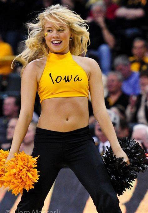 Iowa Hawkeyes Cheerleaders & Dancers - Paperblog