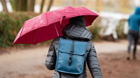 Der Tag Deutschland startet ungemütlich in Woche Schauer Graupel