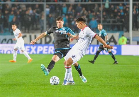 Copa de la Liga Racing venció a Newells en un final para el infarto y