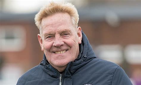 alex keay exclusive   hard  walk