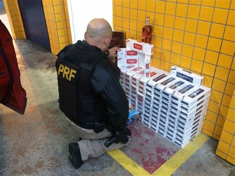 G1 PRF apreende carga de bebidas e cigarros sem documentação em SP