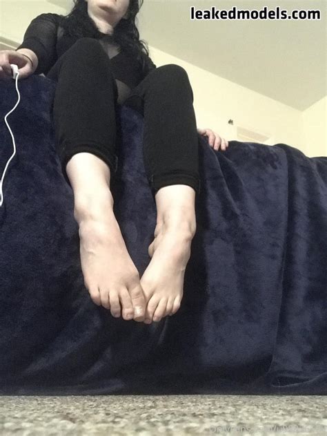 U Naked Photos Leakedmodels Thefappening