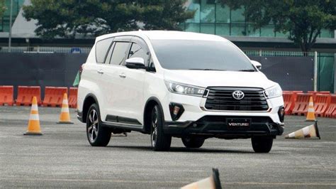 Fitur Keselamatan Makin Lengkap New Kijang Innova Dibanderol Mulai Rp