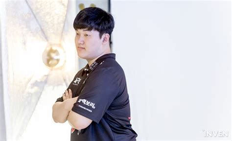 뜨거운 여름과 함께 돌아왔다 Lck 섬머 프로필 촬영 현장 2