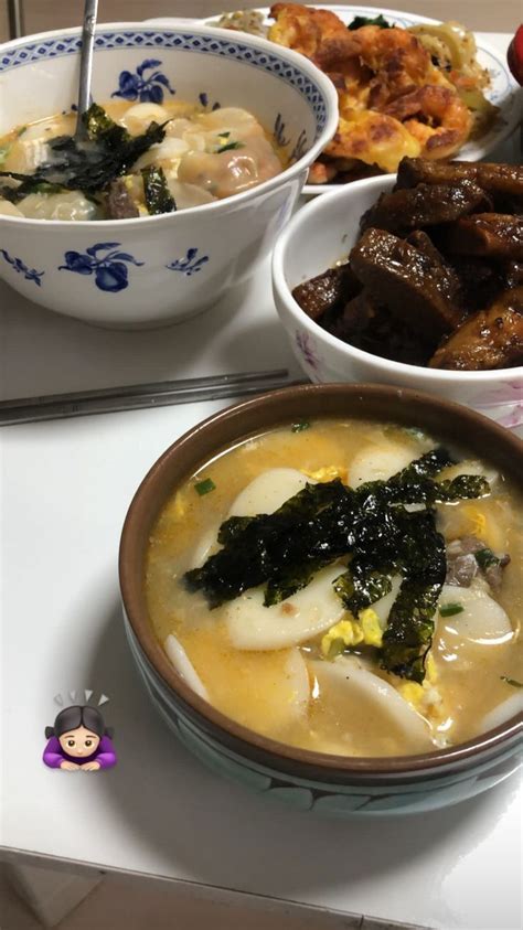 Pin oleh คณนายจอง di 한국 음식 Ide makanan Makanan dan minuman Makanan