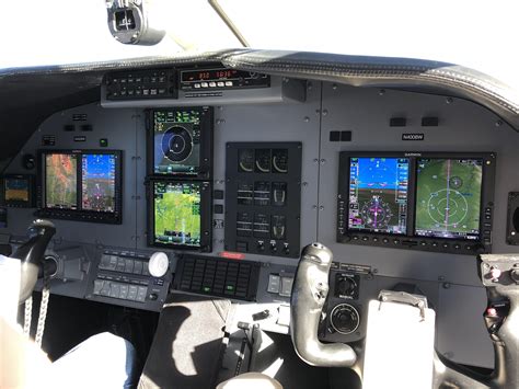 Cessna 150 Cockpit Instruments