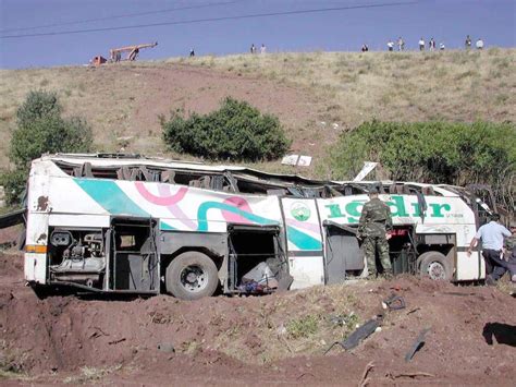 Accidente De Un Autobús Turístico Deja 12 Muertos En México El Nuevo Día