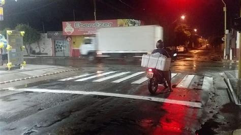 Faixas De Pedestres Revitalizadas Para Refor Ar Seguran A No Tr Nsito