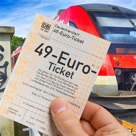 Vorverkaufsstart fürs Deutschlandticket So kommen Sie ans neue 49 Euro