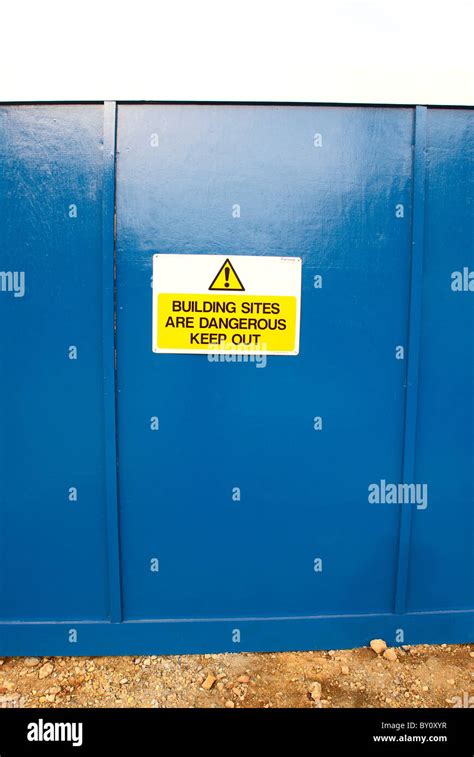 Hoarding With Keep Out Warning Sign Stock Photo Alamy