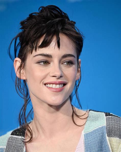 Kristen Stewart | Bella Swan 🫢💔 @kristennstewartu #bellaswan | Instagram