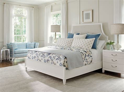 Lexington Furniture Avondale Inverness Bedroom Set in White