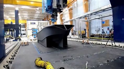 This Is The World S Largest D Printed Boat It Was Completed In Just