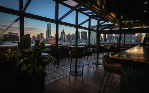 BEST ROOFTOP BARS IN MELBOURNE | 20 UNIQUE SPOTS