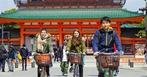 Radtour zu den historischen Höhepunkten Kyotos mit Zen Tempel zum