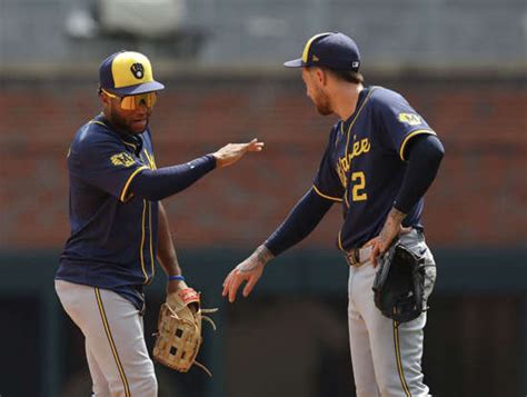 Mlb Milwaukee Brewers Complete Series Sweep Of Atlanta Braves