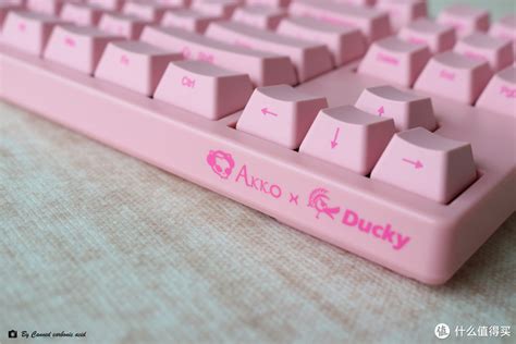 措不及防闯入你的笑颜，艾酷akko X Ducky Zero3087机械键盘开箱键盘什么值得买