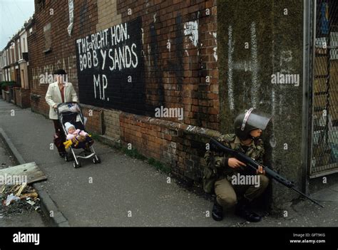 The Troubles belfast 1980s Northern Ireland Uk 1981 HOMER SYKES Stock ...