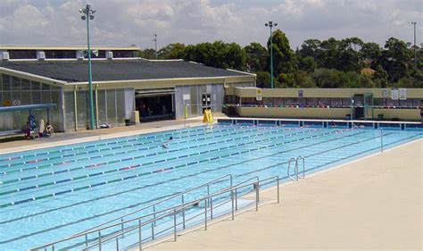 Références Birrong Swimming Centre Myrtha Pools