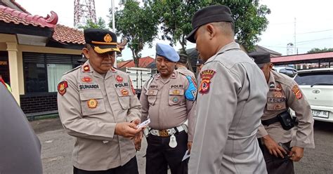 60MENIT BAROMETER JAWA BARAT