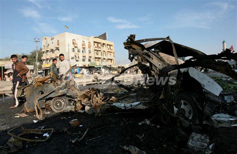 バグダッド市内で自動車爆弾テロ、死者2人、負傷者7人 イラク 写真1枚 国際ニュース：afpbb News