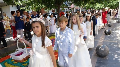 Fraga exhibe cinco espectaculares alfombras para la procesión del Corpus