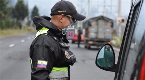 Multas Placas Cintur N De Seguridad Controlar La Amt En Quito Por