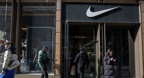 It’s Hard Out There: Nike is Cutting About 1,600 Jobs | www.lovebscott.com