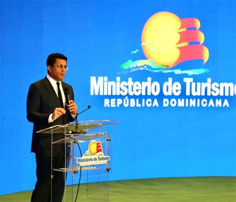 RD rompe récord de llegada de turistas en primer trimestre 2023 con más