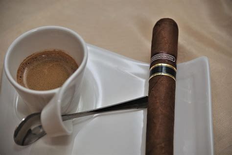 How To Pair Cigars With Coffee Pairing Guide Havana House