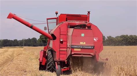 Deutz Fahr M Bei Der Gersten Ernte Youtube