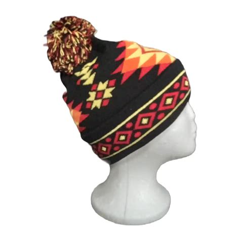 Indigenous design tuque black – Treasures