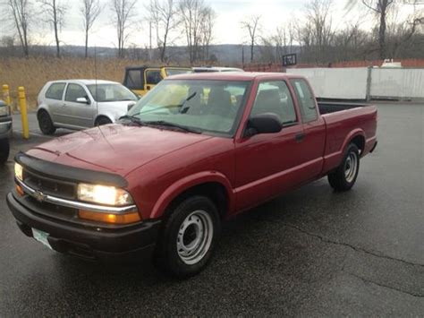 Buy Used 2003 Chevrolet S10 Base Extended Cab Pickup 3 Door 43l In