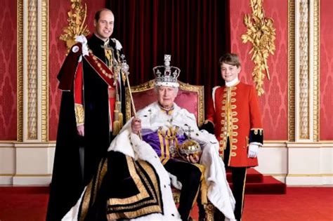 Charles Iii Buckingham D Voile Deux Nouvelles Photos Du Roi Et Ses