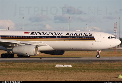 V Stf Airbus A Singapore Airlines Zach Liepa Jetphotos